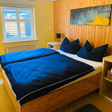 Ferienwohnung Unter Dem Reetdach Wustrow  Exterior photo
